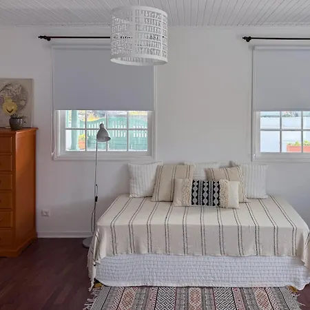 Casa Do Cacto - 2 Bedroom Madalena (Azores)